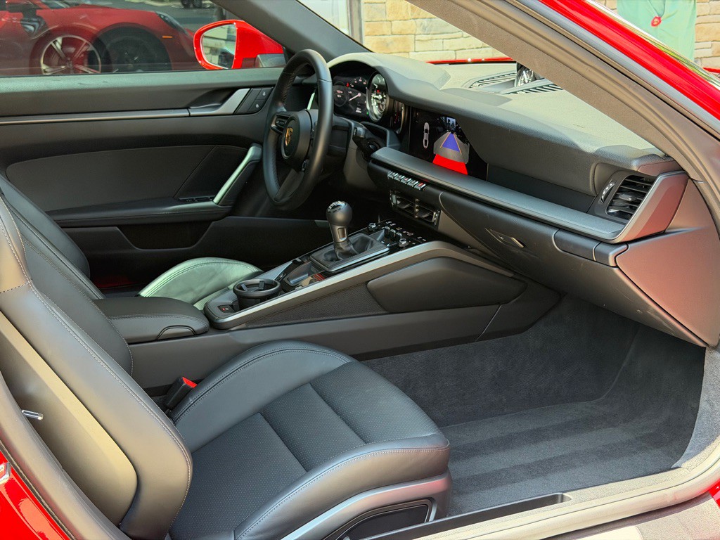 2024 Porsche 911 Image 57