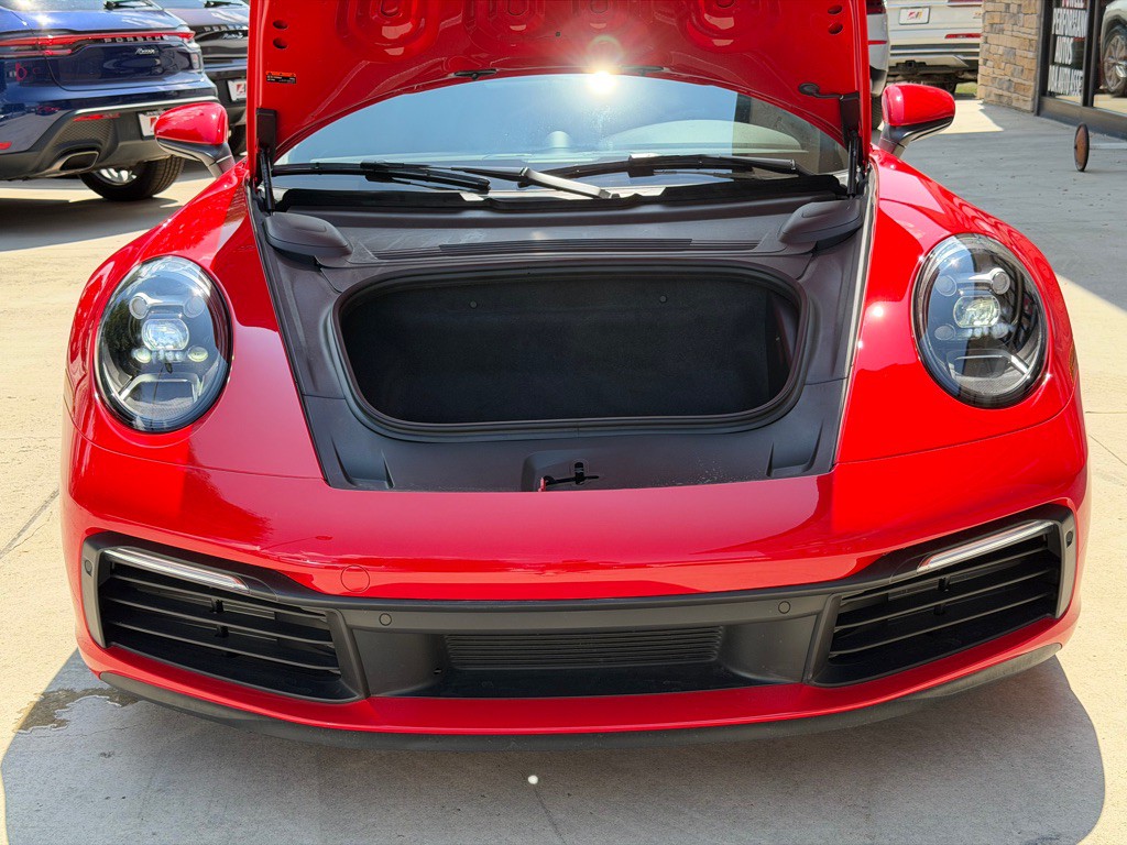 2024 Porsche 911 Image 81