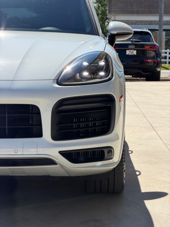 2023 Porsche Cayenne Image 13