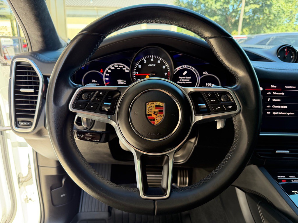 2023 Porsche Cayenne Image 34