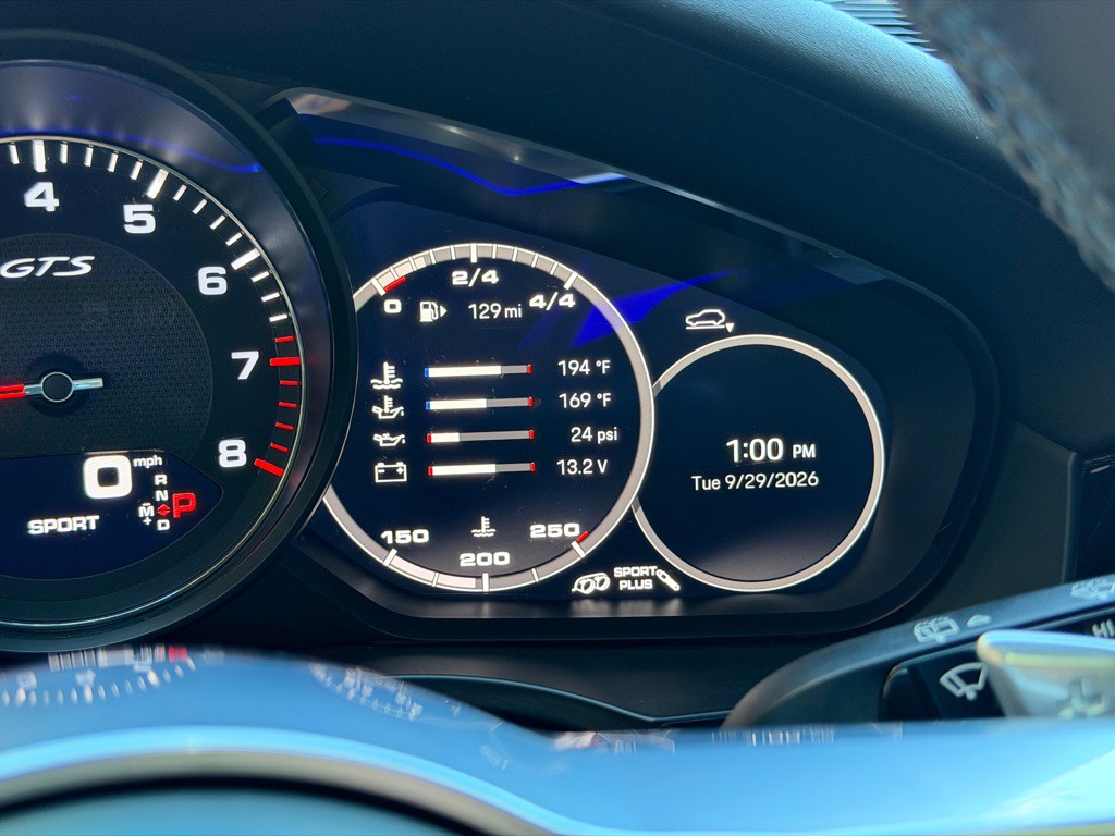 2023 Porsche Cayenne Image 40