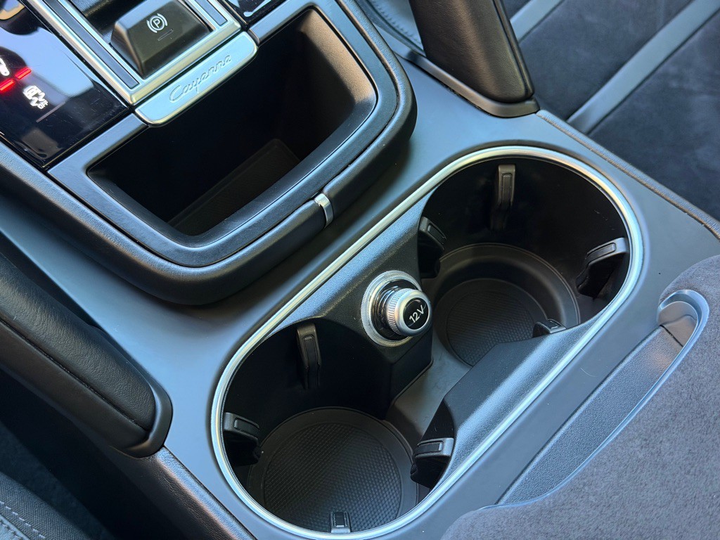 2023 Porsche Cayenne Image 49