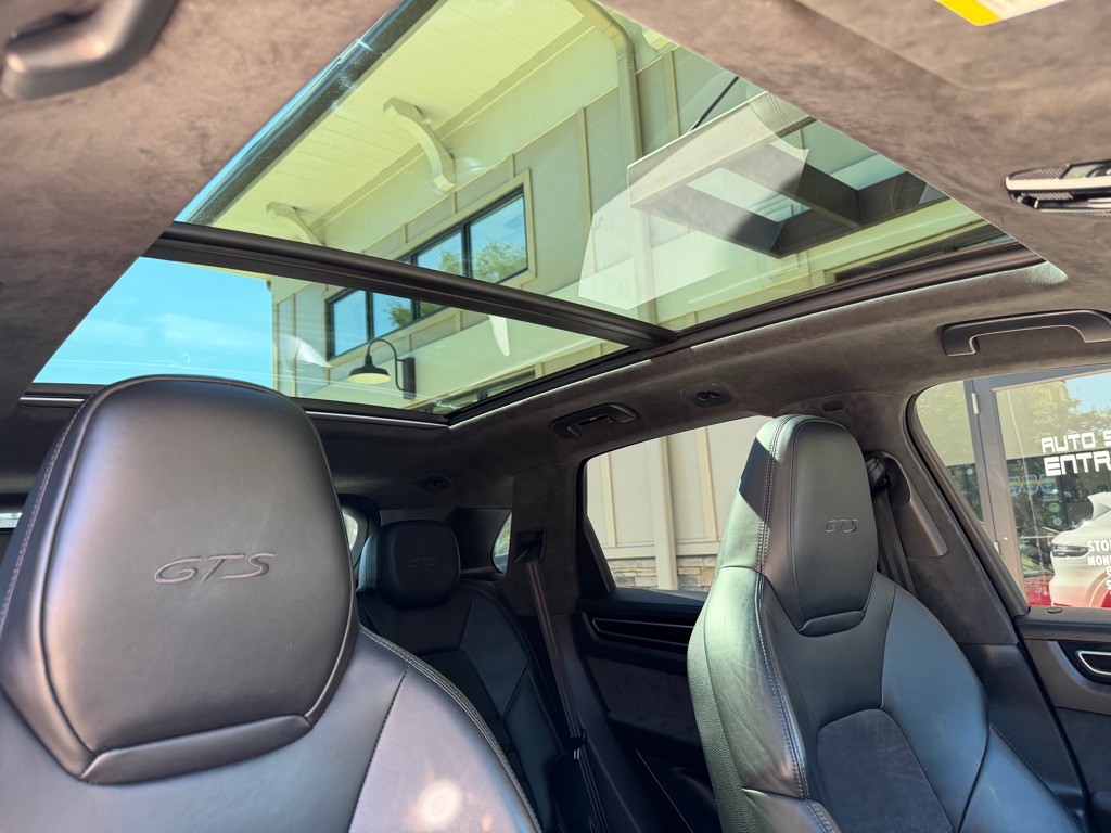 2023 Porsche Cayenne Image 74