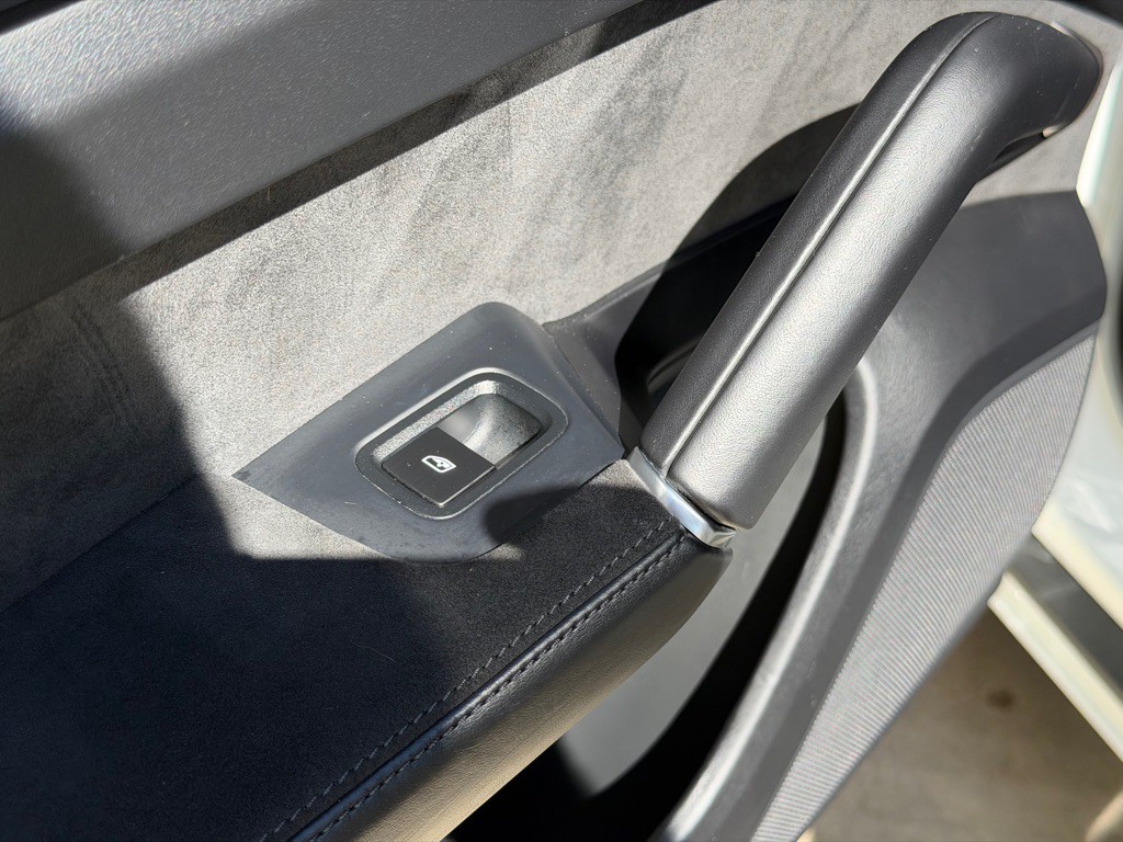 2023 Porsche Cayenne Image 93