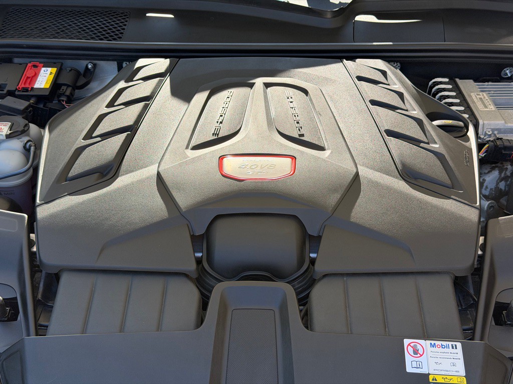 2023 Porsche Cayenne Image 104
