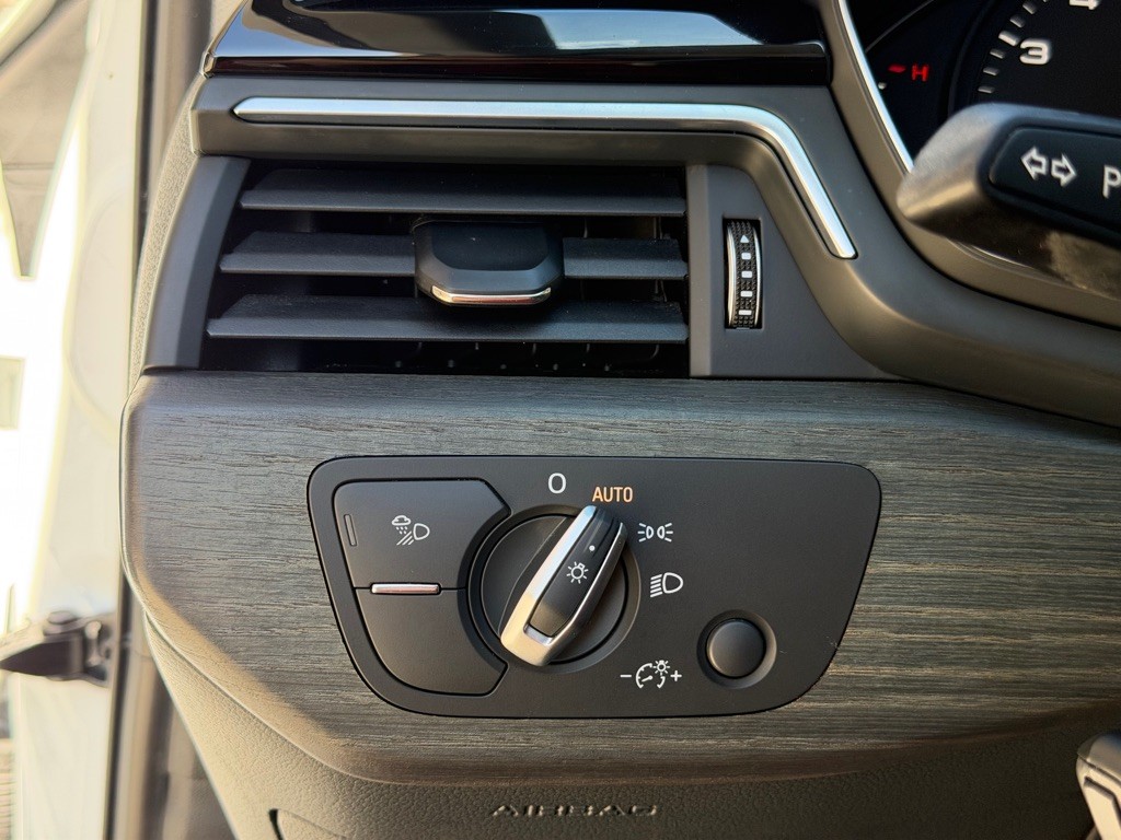 2020 Audi A4 Image 33