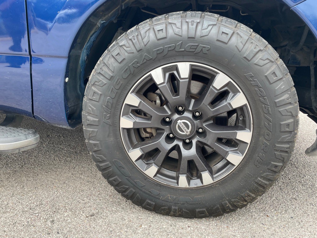 2017 Nissan Titan Image 30