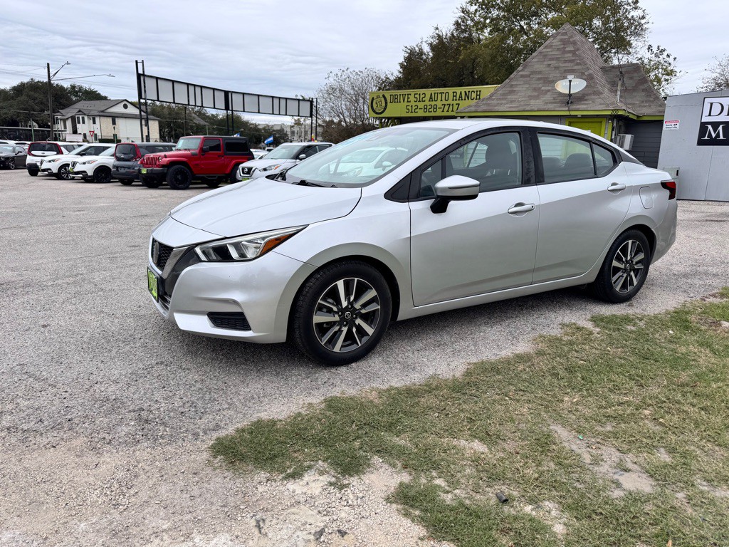 2021 Nissan Versa Image 9