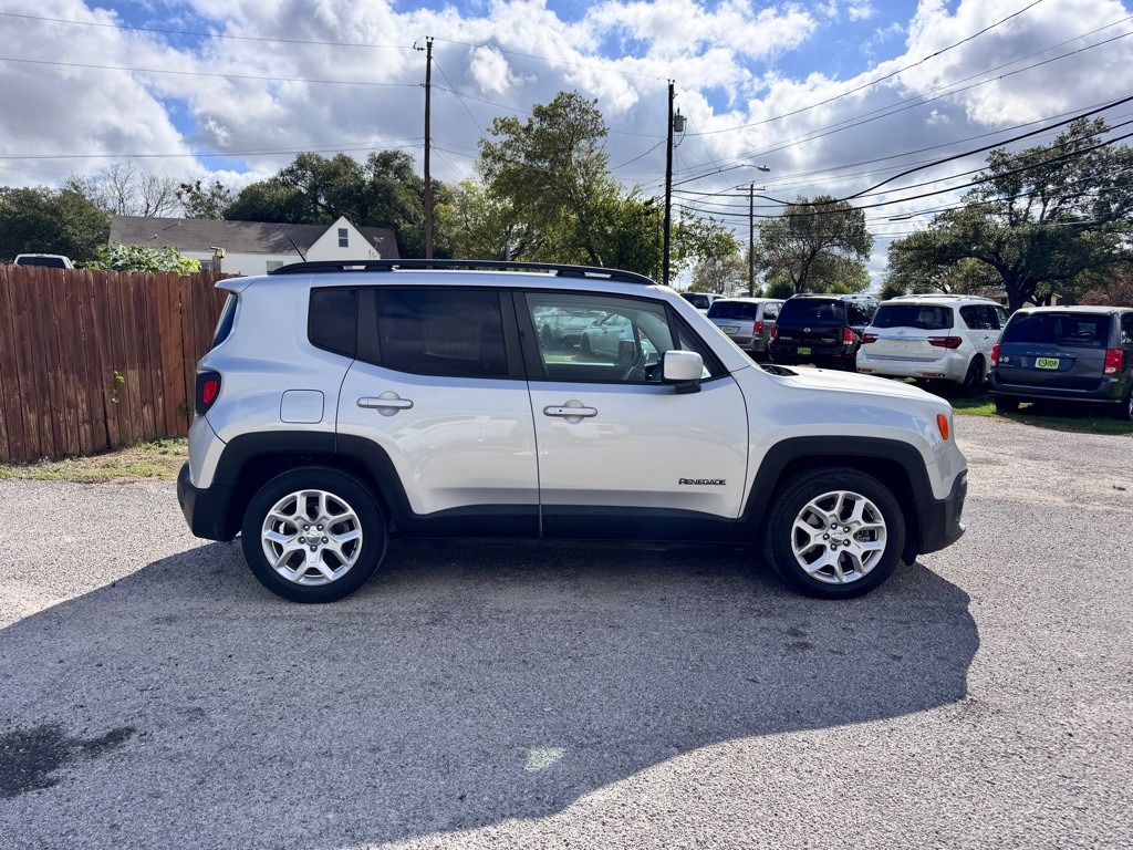 2016 Jeep Renegade Image 4