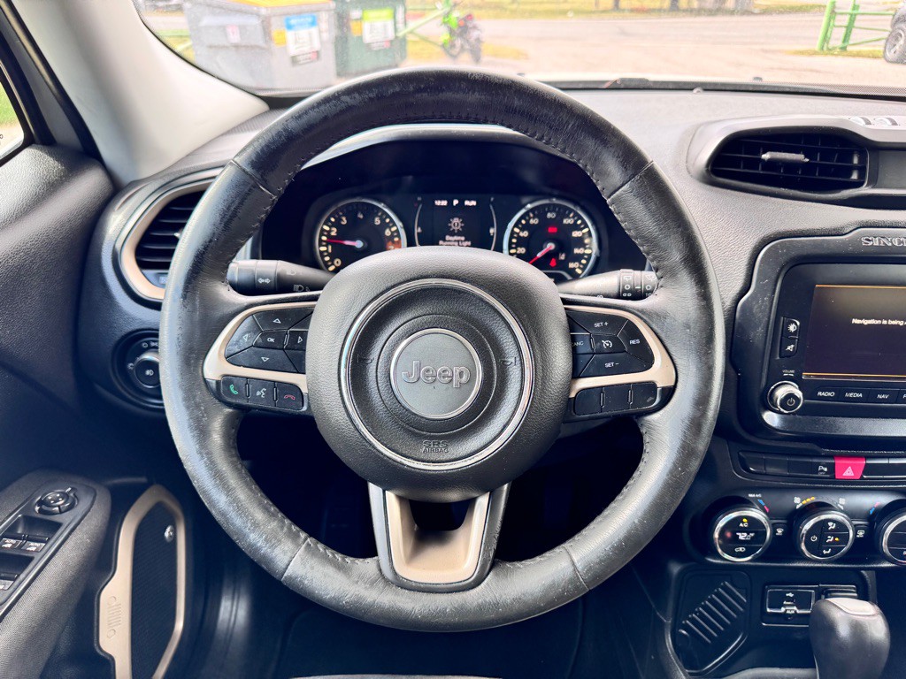 2016 Jeep Renegade Image 20