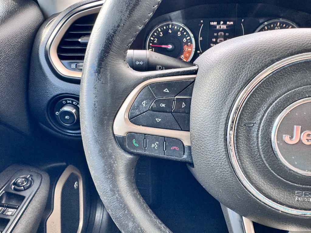 2016 Jeep Renegade Image 21