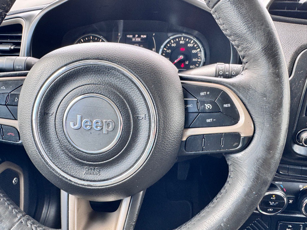 2016 Jeep Renegade Image 22