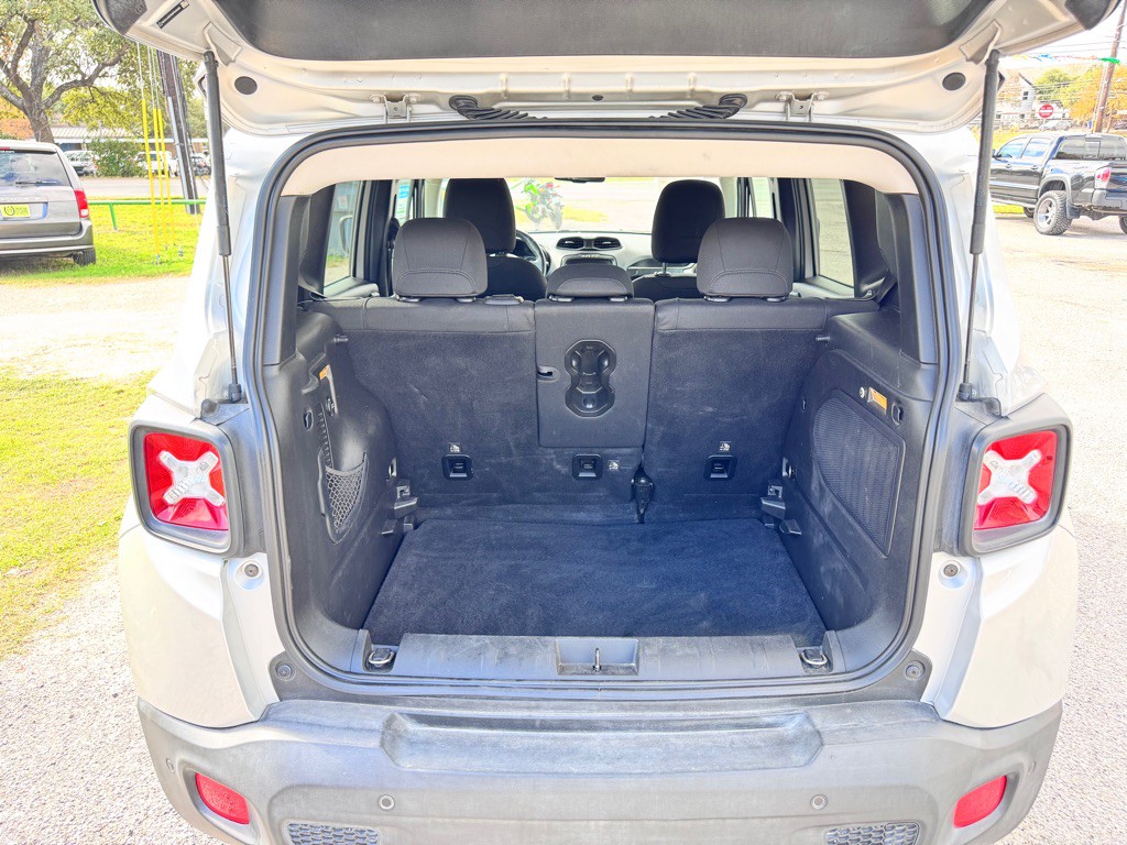 2016 Jeep Renegade Image 33