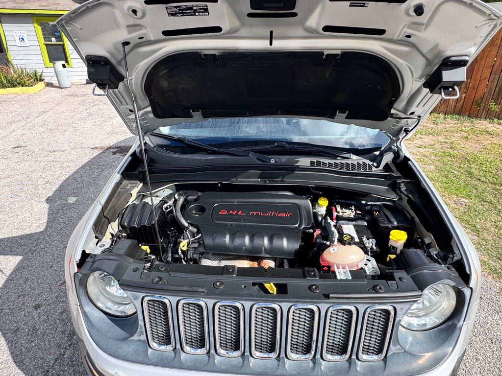 2016 Jeep Renegade Image 34