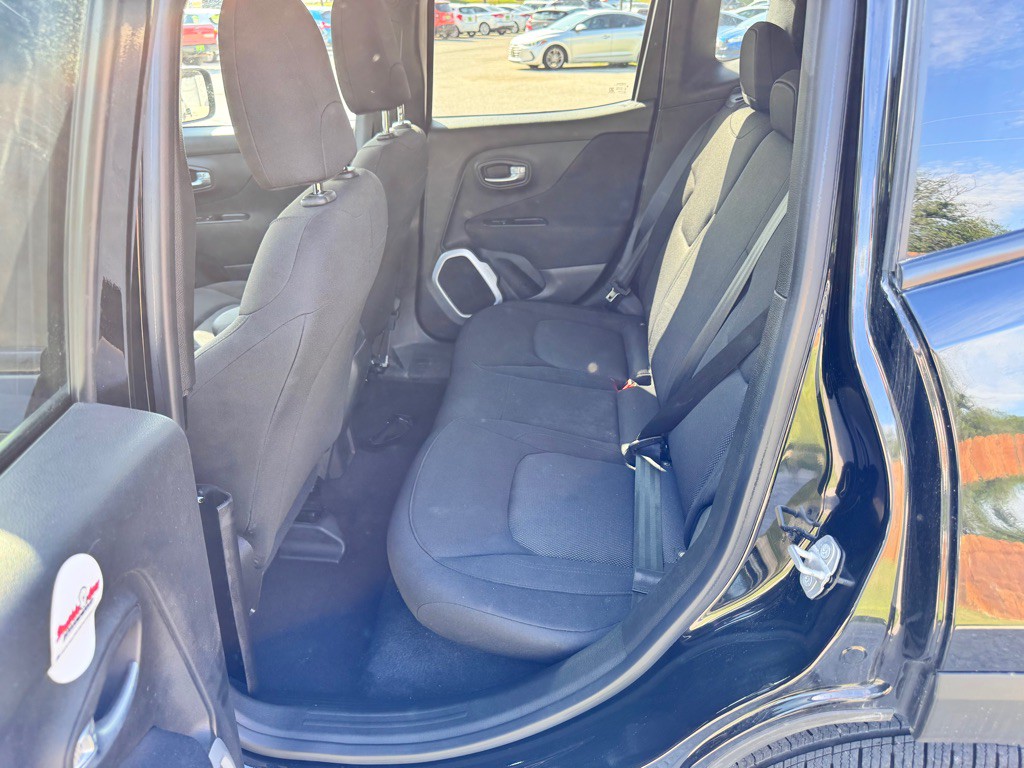 2018 Jeep Renegade Image 11