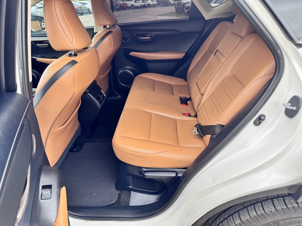 2017 Lexus NX Image 13