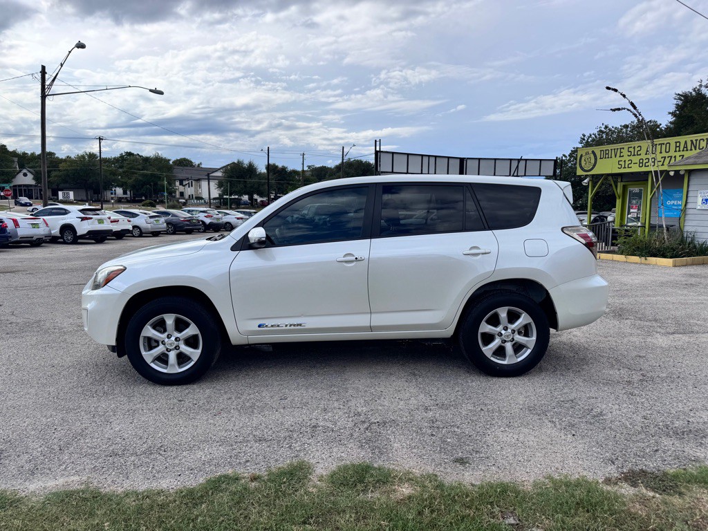 2013 Toyota Rav4 Image 7