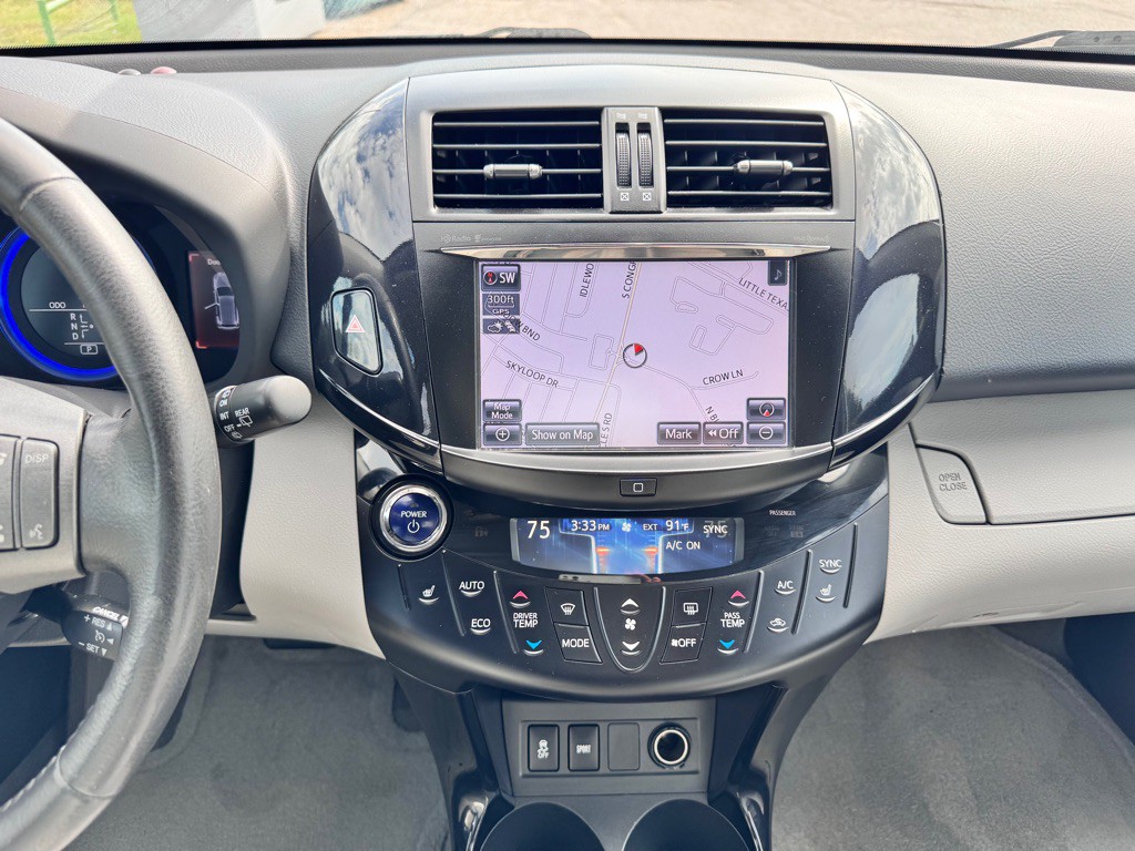 2013 Toyota Rav4 Image 22
