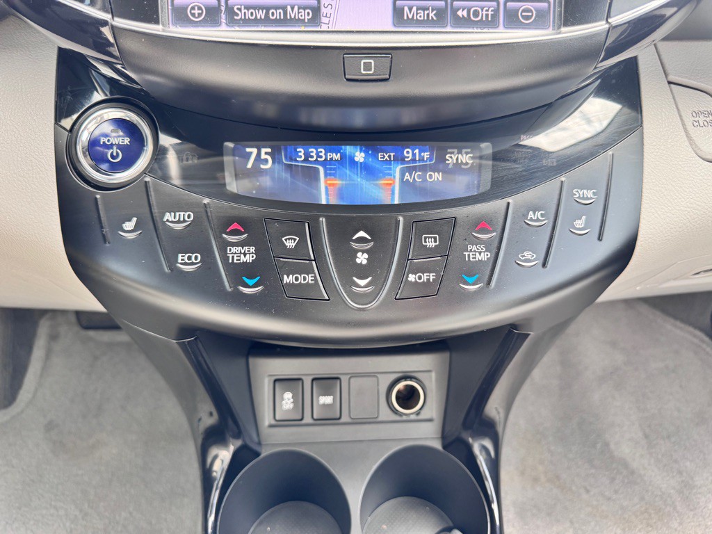 2013 Toyota Rav4 Image 24