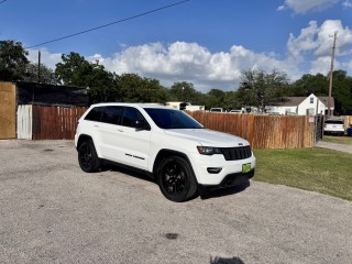 Image for 2018 Jeep Grand Cherokee Laredo ID: 6628468