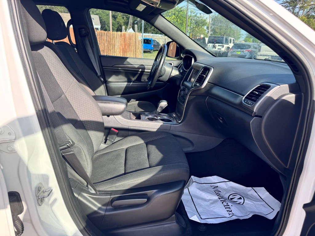 2018 Jeep Grand Cherokee Image 16