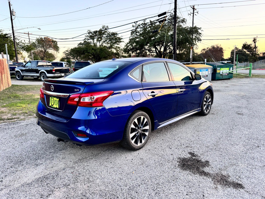 2017 Nissan Sentra Image 4