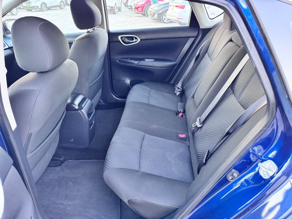 2017 Nissan Sentra Image 13