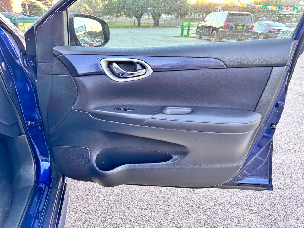 2017 Nissan Sentra Image 16