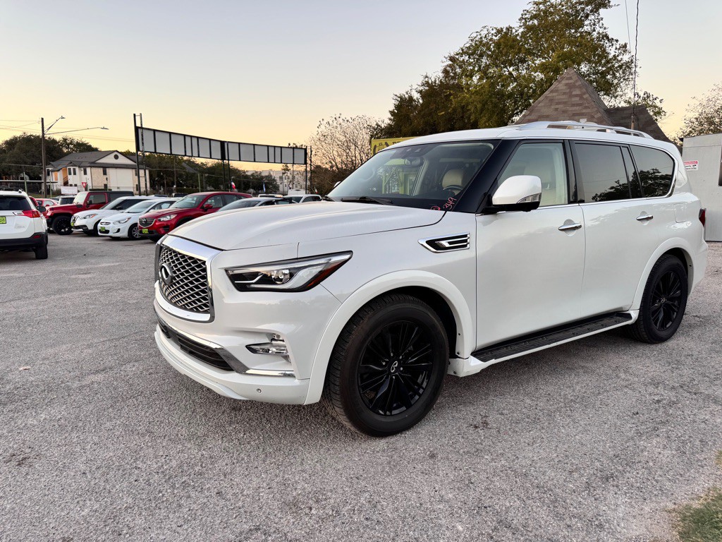 2019 INFINITI QX80 Image 8