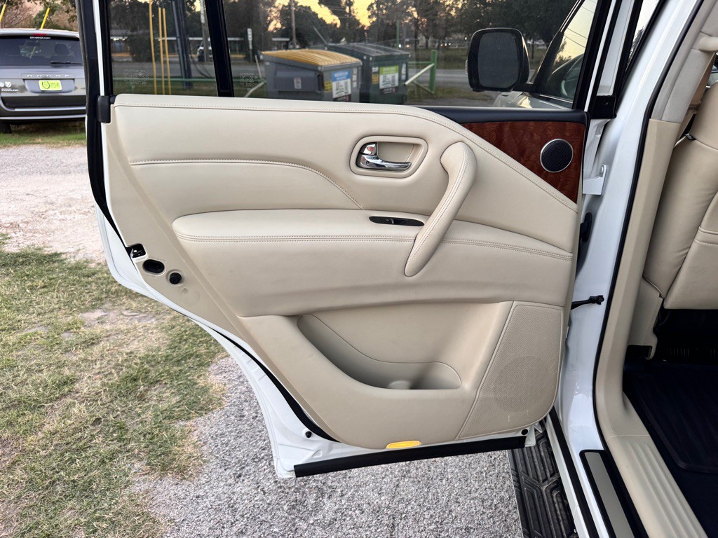 2019 INFINITI QX80 Image 12