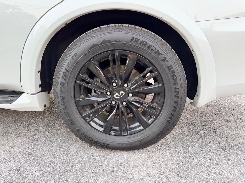 2019 INFINITI QX80 Image 35