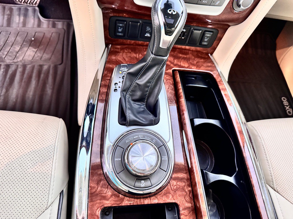2019 INFINITI QX80 Image 30