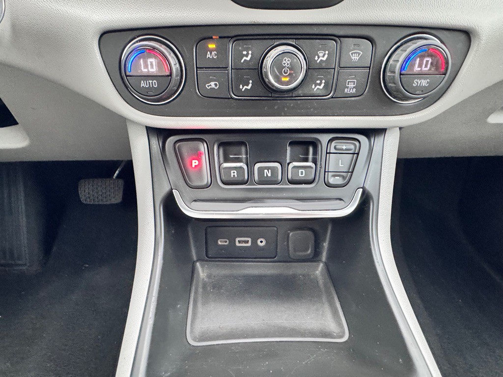 2018 GMC Terrain Image 25