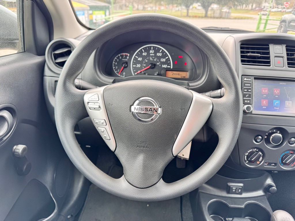 2019 Nissan Versa Image 20