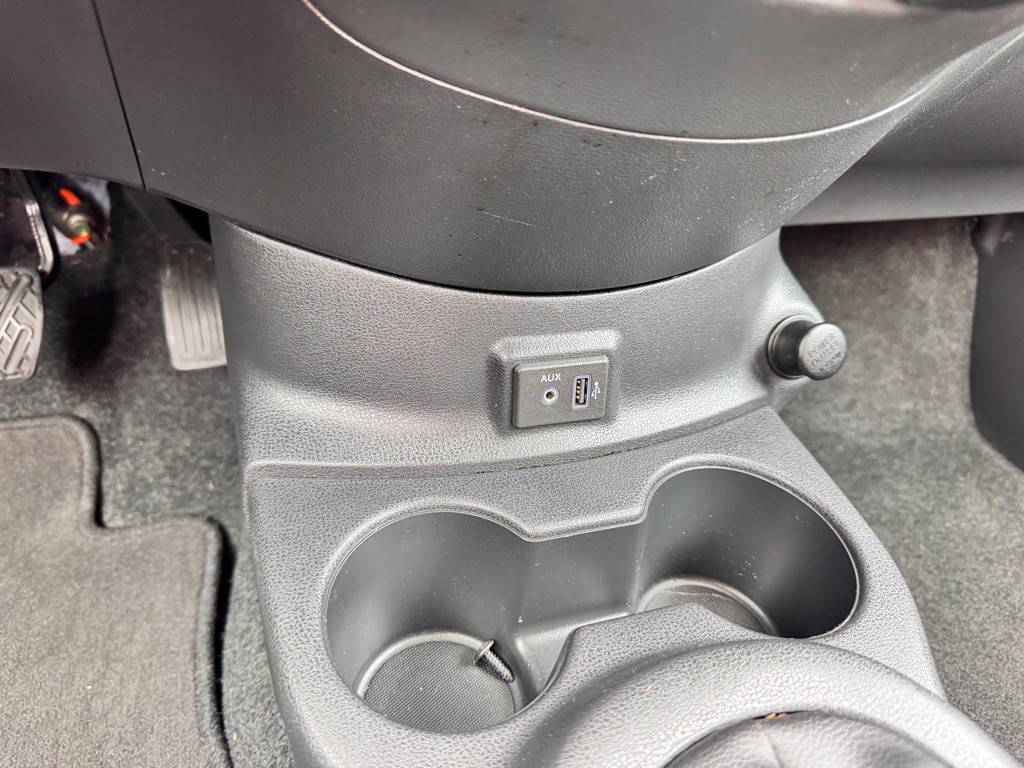 2019 Nissan Versa Image 24