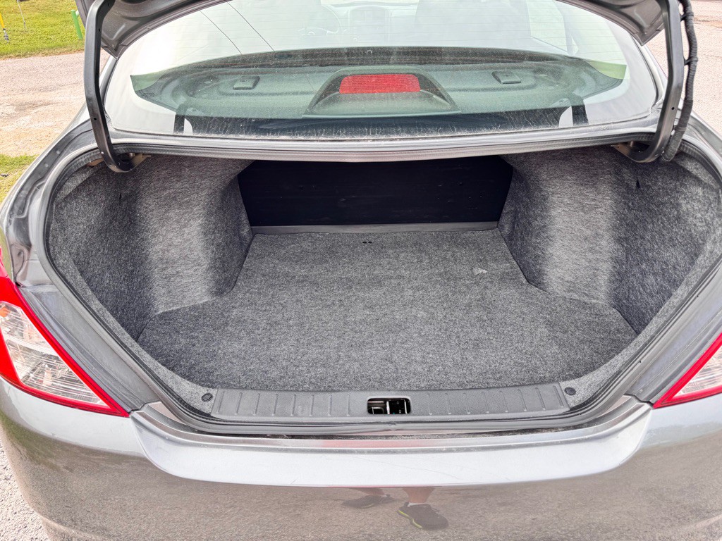 2019 Nissan Versa Image 30