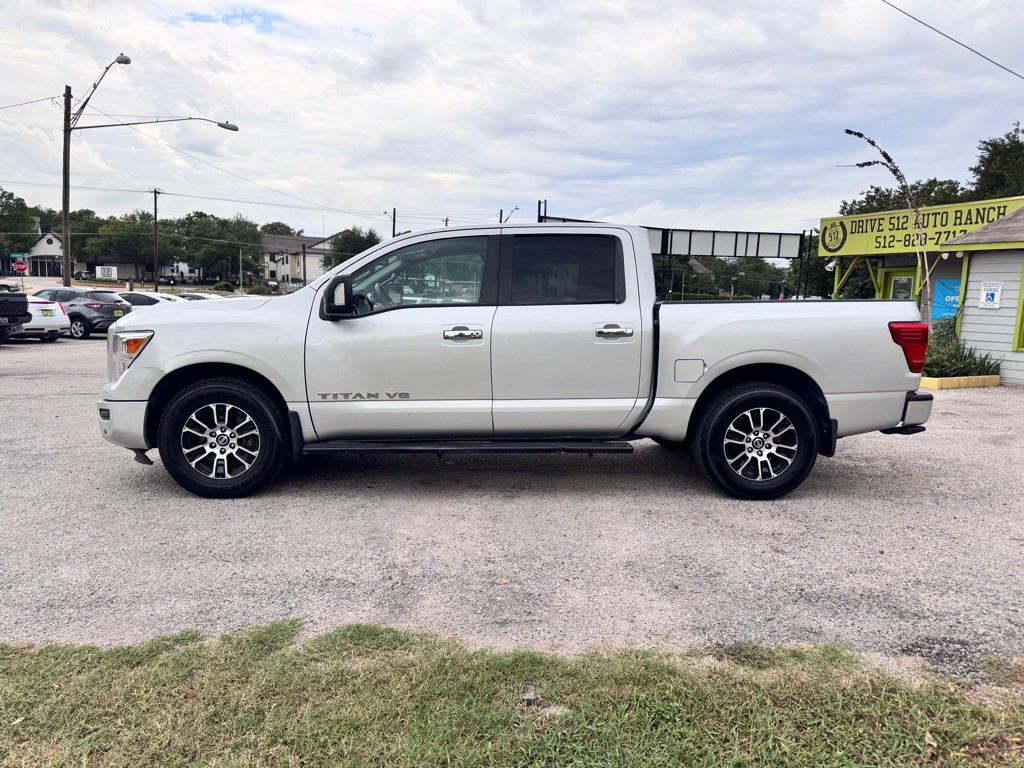2021 Nissan Titan Image 7