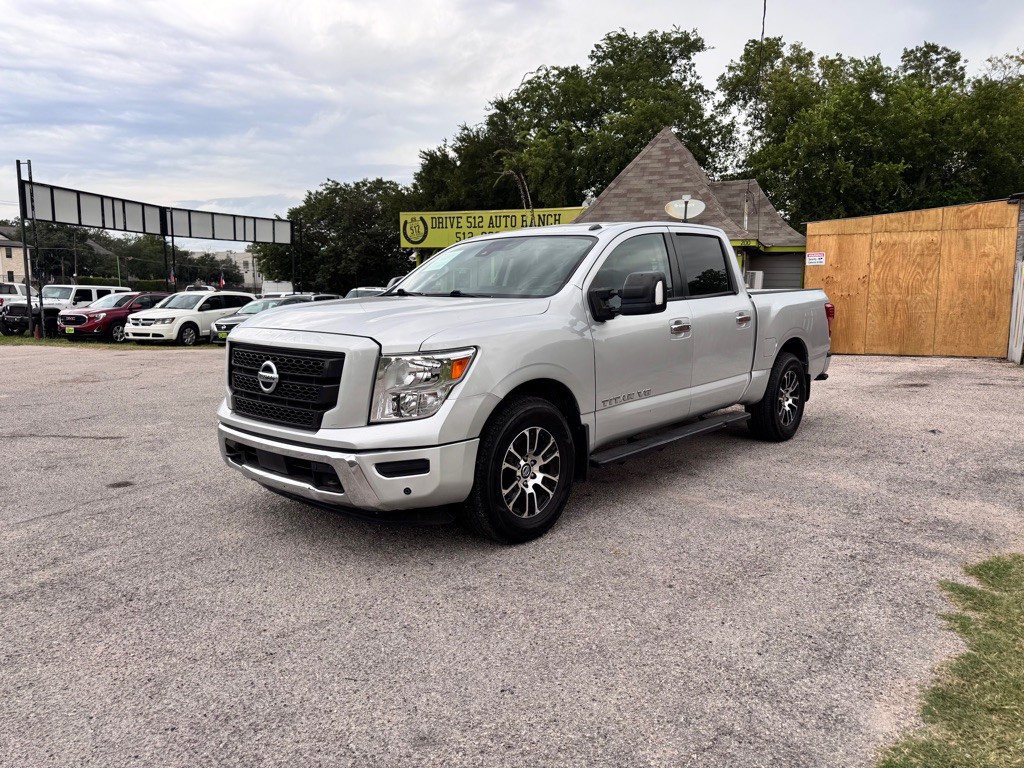 2021 Nissan Titan Image 8