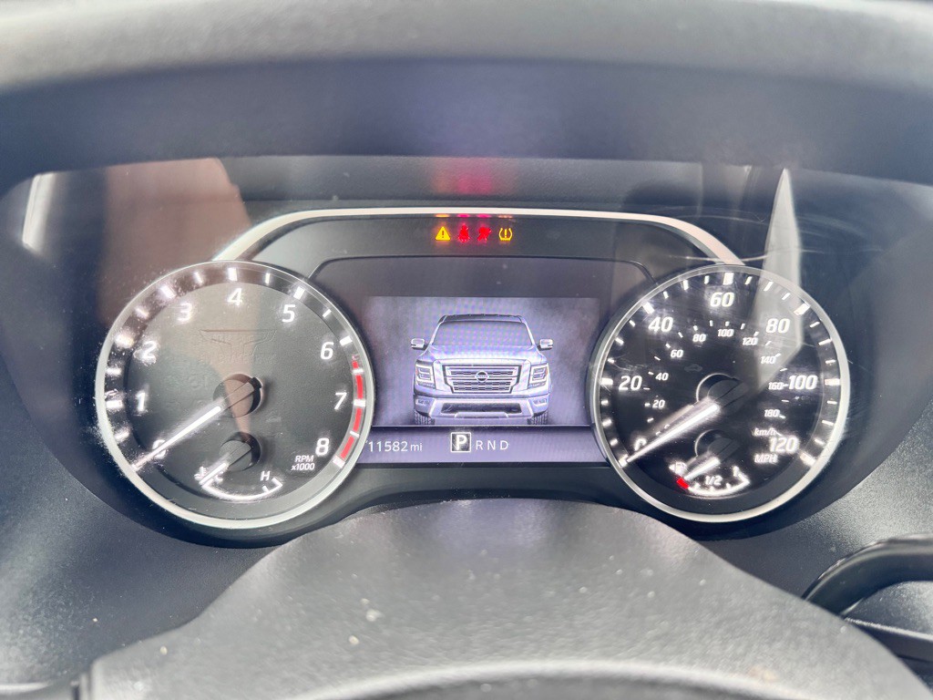 2021 Nissan Titan Image 18