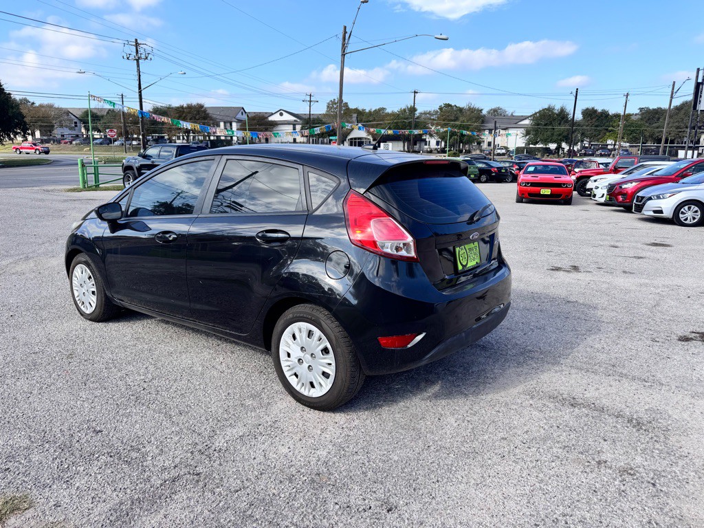 2015 Ford Fiesta Image 7