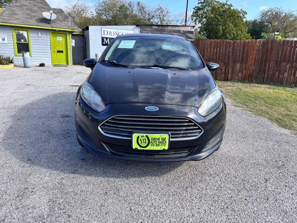 2015 Ford Fiesta Image 10