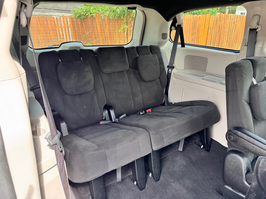 2014 Dodge Grand Caravan Image 16