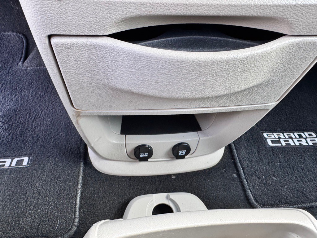 2014 Dodge Grand Caravan Image 27