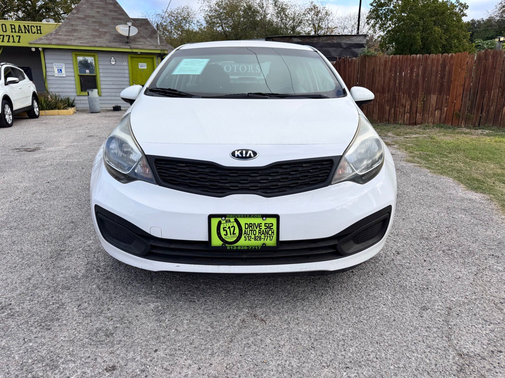 2015 Kia Rio Image 9