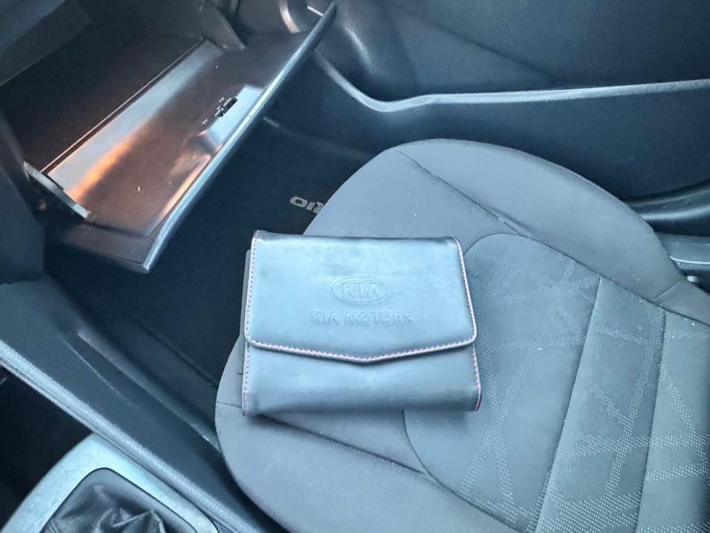 2015 Kia Rio Image 23