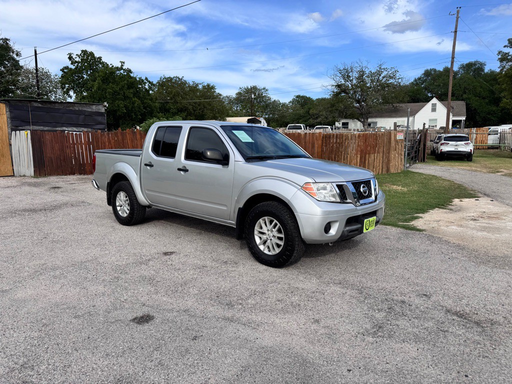 2021 Nissan Frontier Image 2