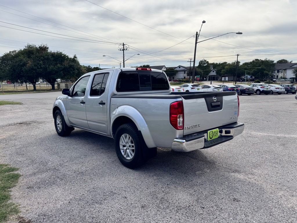 2021 Nissan Frontier Image 6