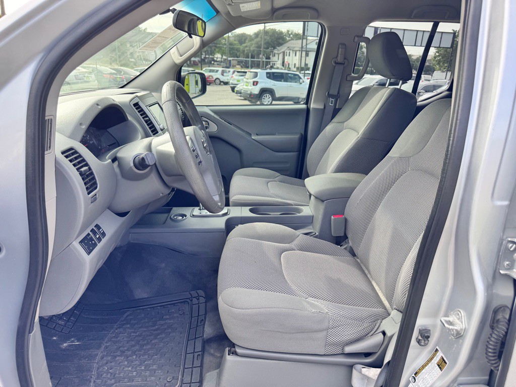 2021 Nissan Frontier Image 11