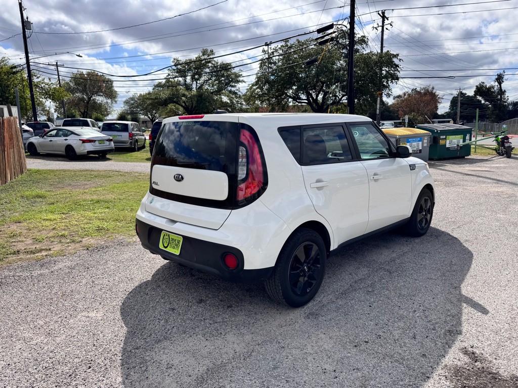 2017 Kia Soul Image 4