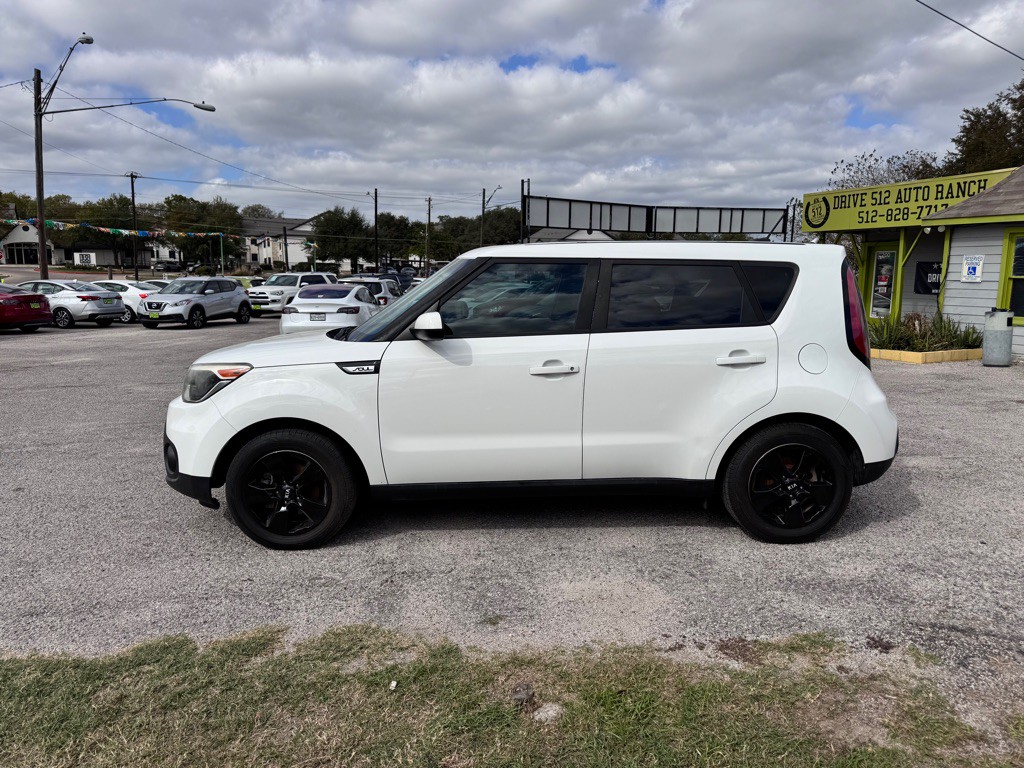 2017 Kia Soul Image 9